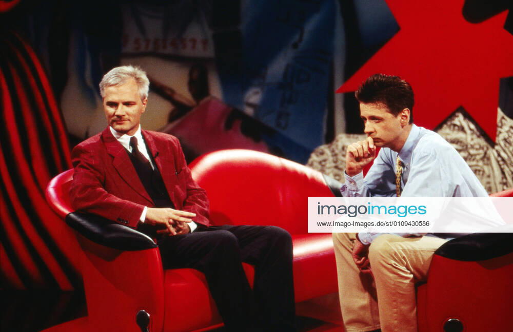 Stern TV Stern TV, RTL television magazine, Germany since 1990, presenter Günther Jauch with talk guest, Cologne North Rhine Westphalia Germany