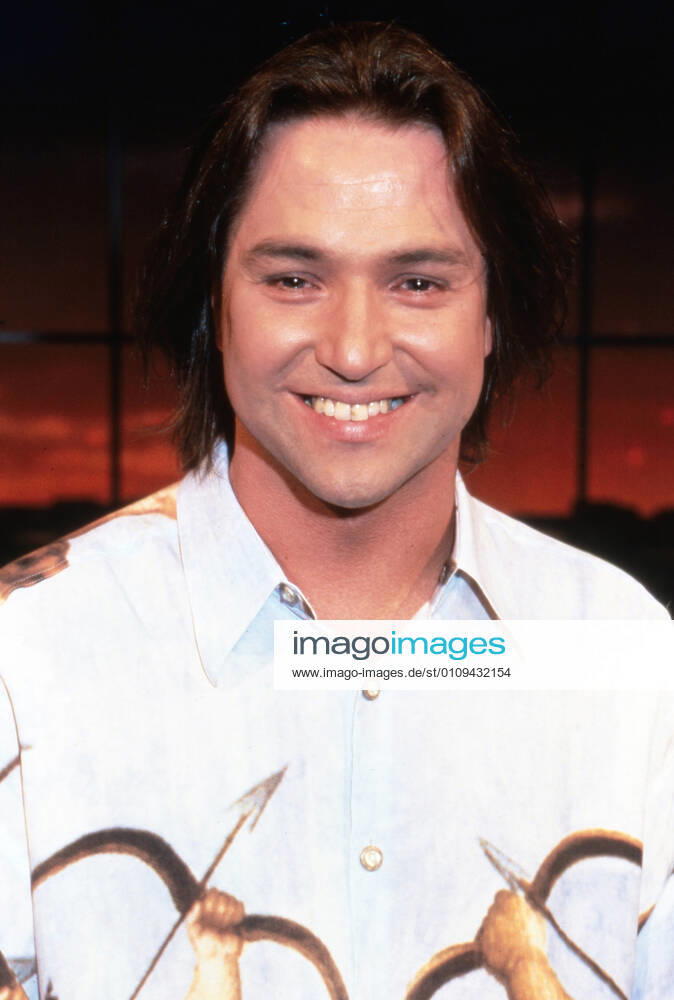 RTL Nachtshow RTL Nachtshow, Late Night Talkshow, Germany 1994 1995, broadcast from 17 January 1995, guest star pop singer Jürgen Thomas, Cologne North Rhine Westphalia Germany