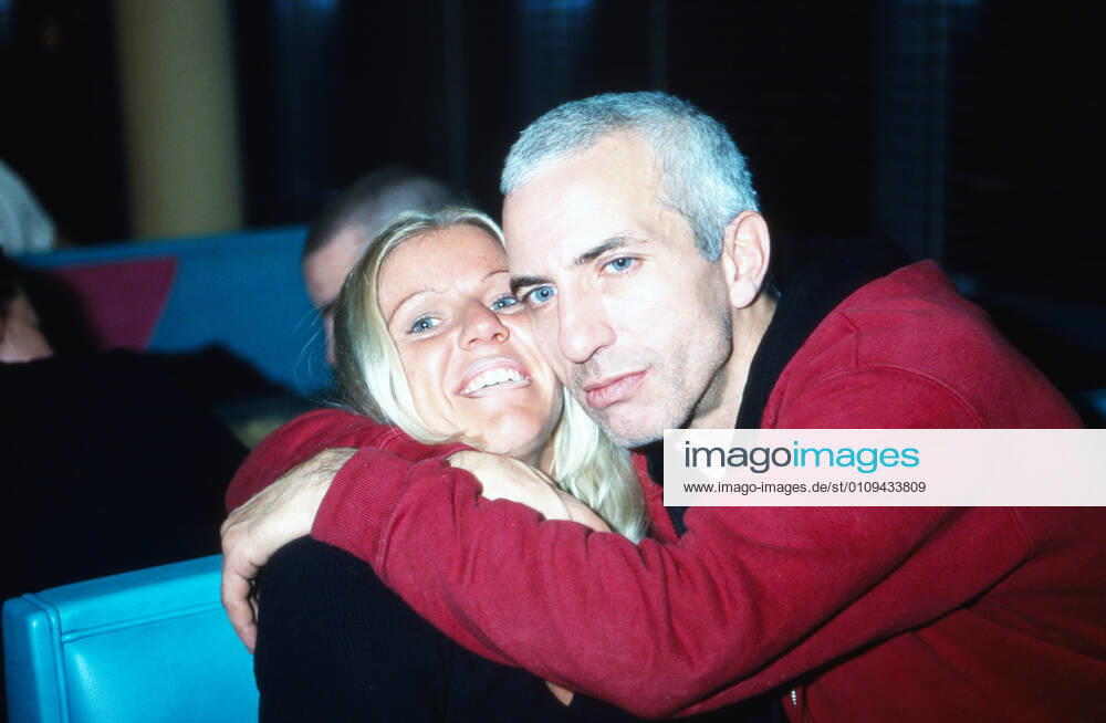 Movie premiere The Polar Bear in Cologne Actor Ralf Richter at the movie premiere of the feature film The Polar Bear at the Cinedom in Cologne, Germany 1998 , Cologne North Rhine Westphalia Germany