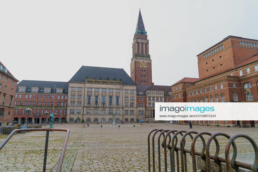 Kiel city centre during Corona Lockdown in January 2021 largely empty streets Kiel city centre during Corona Lockdown in January 2021 largely empty streets , Kiel Schleswig Holstein Germany city centre