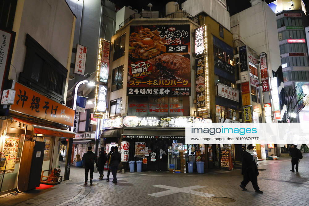Fewer people than normal are seen at Shinjuku s shopping area after the establishments closed at 8 pm to stop the COVID-19 infections. Tokyo reported 1,494 new COVID-19 cases on January 10; following four days of over 2,000 cases, the daily infections count dropped for the first time after the state of emergency was declared in Tokyo, Kanagawa, Saitama, and Chiba prefectures. Tokyo Japan - ZUMAm191 20210110_zap_m191_024