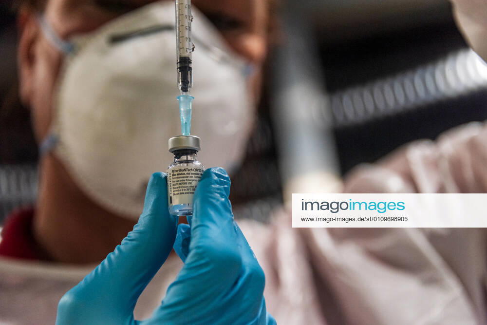 Kiel 11 Jan 2021 The new delivery of the Corona vaccine for the vaccination center Kiel has arrived From tomorrow, 12 Jan 2021, appointments can again be made by telephone or via the Internet portal for the group of over 80 years of age