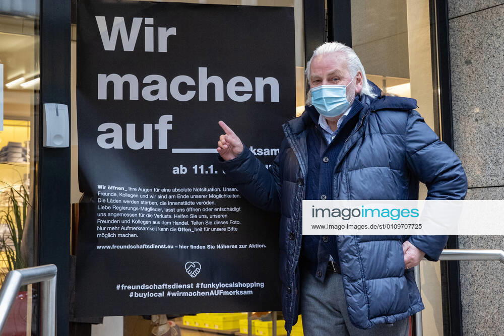 Lower Saxony, Hanover, Corona Shutdown extended to January 31, 2021, downtown stores closed, empty city, Were going for retail action, Rolf Eisenmenger ofLo Go on Luisen Street,