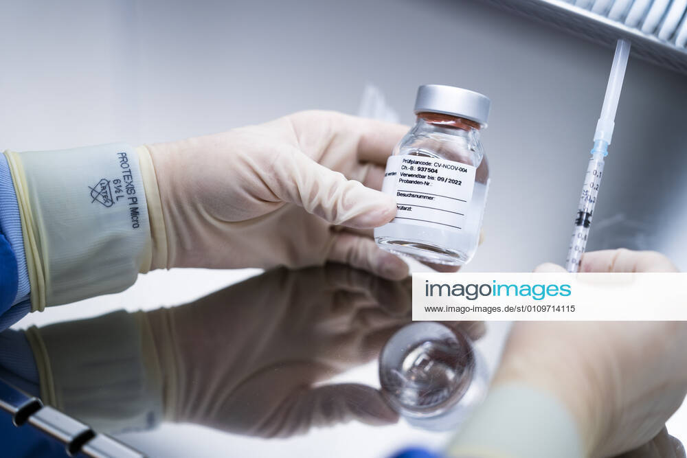 The corona vaccine from the German company CureVac is investigated in the Amsterdam UMC hospital in Amsterdam, The Netherlands, January 11, 2020 The hospital is looking for two thousand volunteers for research into this vaccine, in which the vaccine or a placebo is administered ANP JEROEN JUMELET