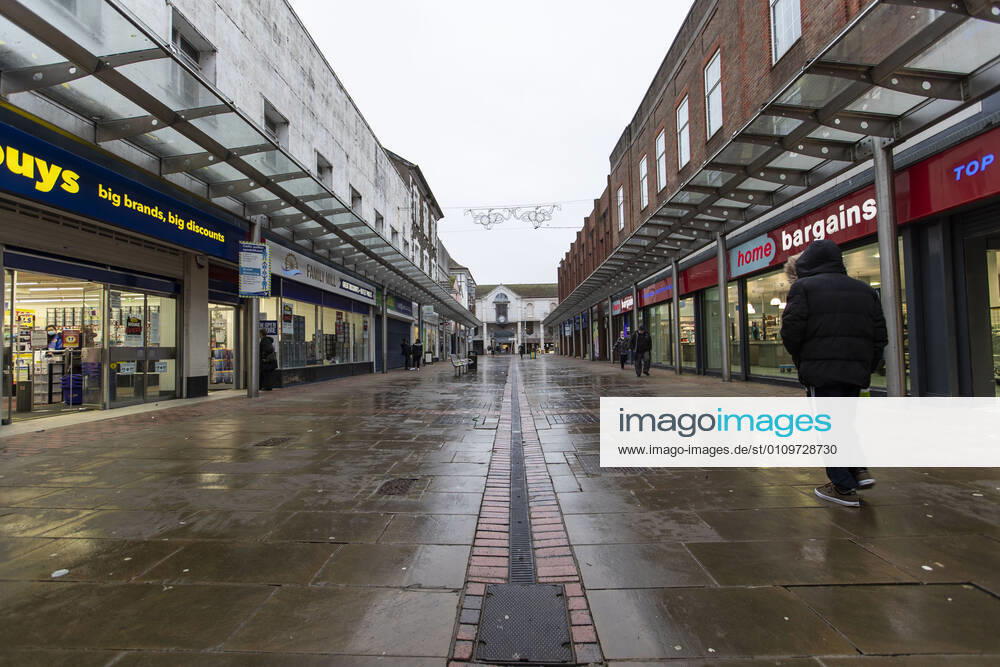A general view of a local town center in Wales. Newport United Kingdom - ZUMAs197 20210111_zab_s197_025