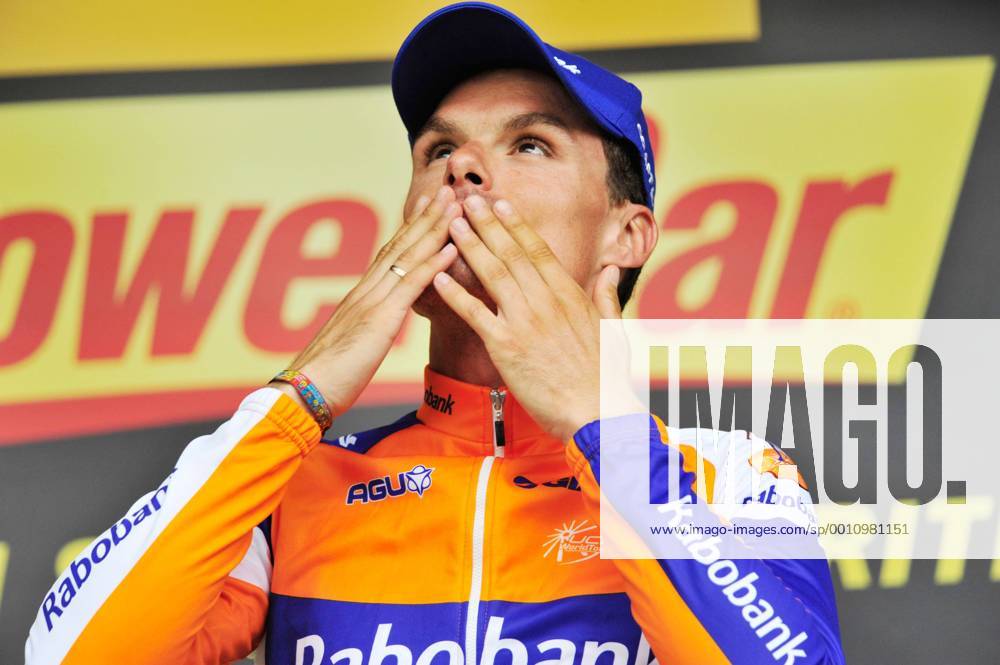 RADSPORT - Tour de France 2012 FOIX,FRANKREICH,15.JUL.12 - DIVERS, RADSPORT - Tour de France 2012, 14. Etappe, Limoux - Foix, Siegerehrung. Bild zeigt den Jubel von Luis Leon Sanchez Gil (ESP Rabobank).