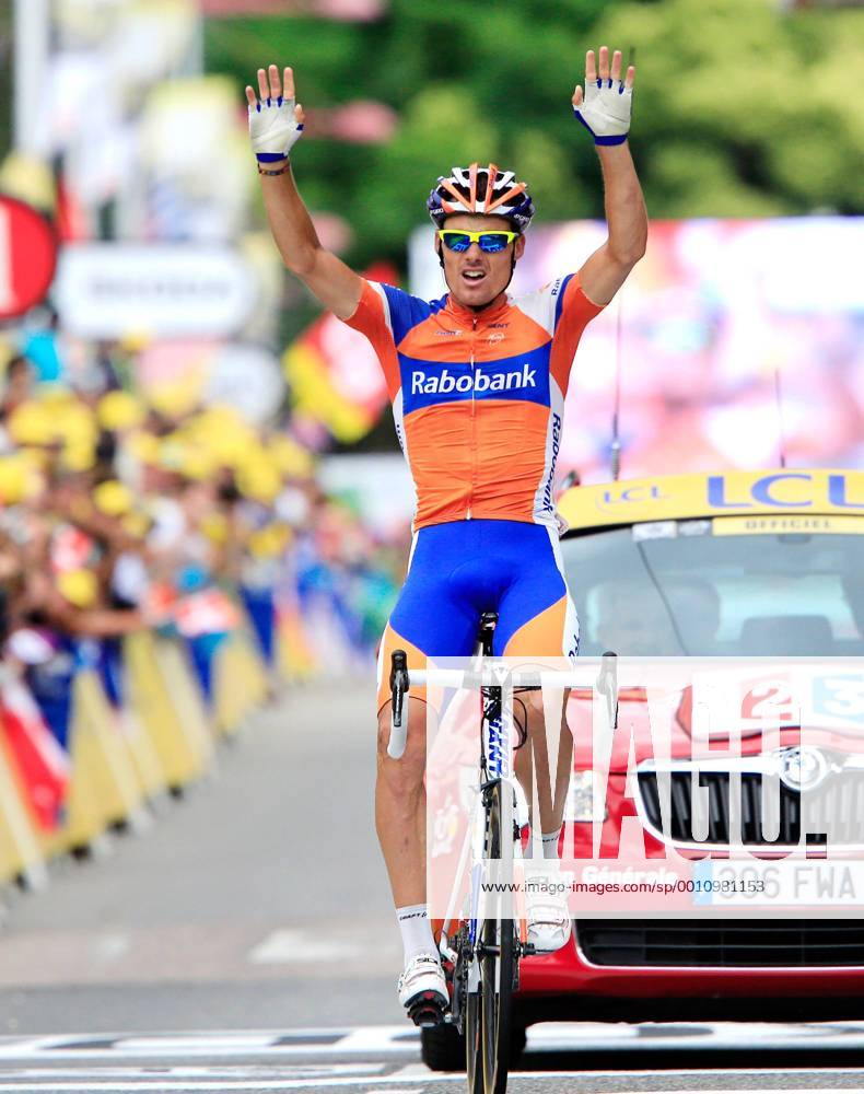 RADSPORT - Tour de France 2012 FOIX,FRANKREICH,15.JUL.12 - DIVERS, RADSPORT - Tour de France 2012, 14. Etappe, Limoux - Foix. Bild zeigt den Jubel von Luis Leon Sanchez Gil (ESP Rabobank). Keywords: Ziel.