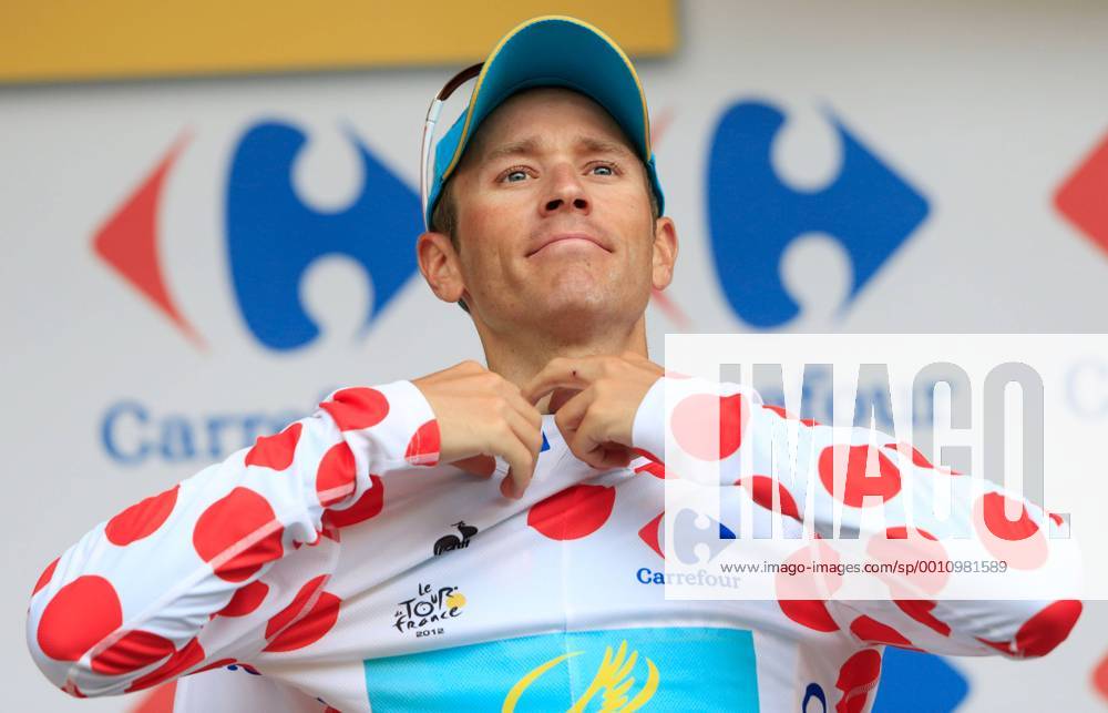 RADSPORT - Tour de France 2012 FOIX,FRANKREICH,15.JUL.12 - DIVERS, RADSPORT - Tour de France 2012, 14. Etappe, Limoux - Foix, Siegerehrung. Bild zeigt Fredrik Kessiakoff (SWE Astana). Keywords: gepunktetes Trikot.