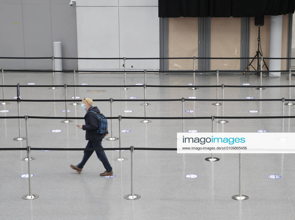 Patients arrive and go through the check in process to received a COVID-19 vaccination at the Jacob K. Javits Convention Center in New York City on Wednesday, January 13, 2021. The Javits Convention Center which served as a massive field hospital last spring when New York City was the epicenter of the pandemic, now will serve as a huge vaccine distribution center. NYP20210113114 JohnxAngelillo