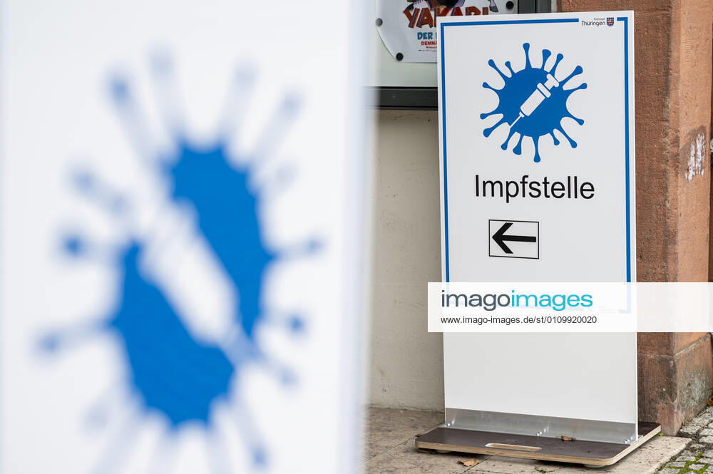 COVID 19 VACCINATION CENTER IN WEIMAR OPENS 13 01 2021 Weimar A sign at the entrance of the vaccination center to the mon ami in Weimar, Thuringia, on 13 January 2021 The Free State of Thuringia has started anti-COVID 19 vaccinations in the vaccination centers on 13 January 2021