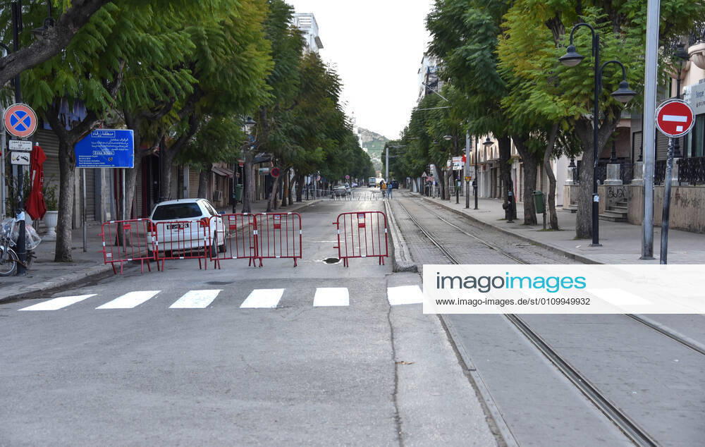 Tunis famous avenue Habib Bourguiba is pictured empty amid of a lockdown due to the Covid-19 pandemic as the country marks 10 years since its revolution. Tunisia marked 10 years today since its street revolution sent autocratic ruler Zine El Abidine Ben Ali fleeing into exile, but few are celebrating amid a lockdown as Covid-19 cases spiral. Tunis Tunisia - ZUMAs197 20210114_zaa_s197_102