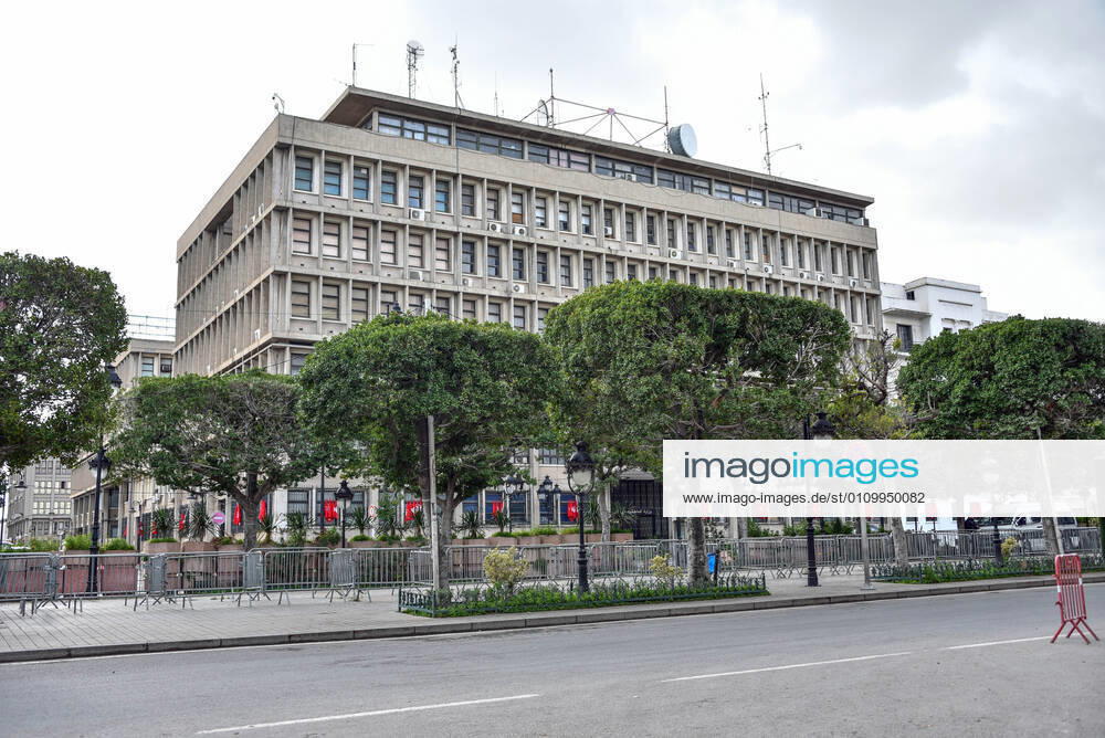 General view of the Interior Ministry building as the avenue Habib Bourguiba is cordoned off under very strong police force due to the Covid-19 pandemic as the country marks 10 years since its revolution. Tunisia marked 10 years today since its street revolution sent autocratic ruler Zine El Abidine Ben Ali fleeing into exile, but few are celebrating amid a lockdown as Covid-19 cases spiral. Tunis Tunisia - ZUMAs197 20210114_zaa_s197_111