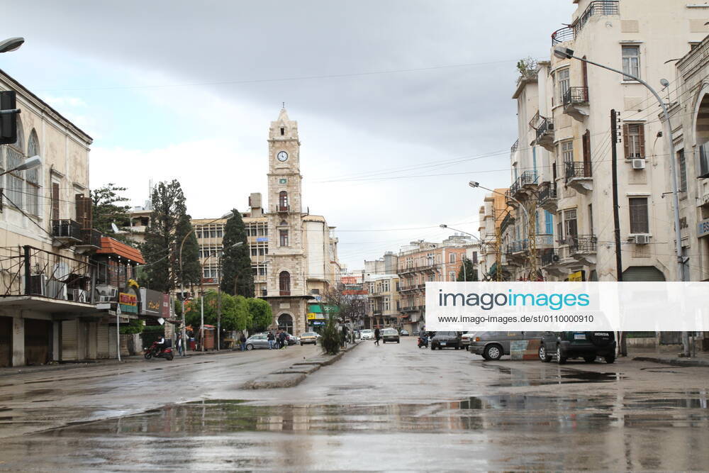 (210115) -- BEIRUT, Jan. 15, 2021 -- Photo taken on Jan. 14, 2021 shows the scene of a lockdown in Tripoli, Lebanon. Lebanon s Higher Defense Council declared a state of emergency from Jan. 14 to 25 that includes a total lockdown in hope to restrict further spread of COVID-19, Al-Jadeed local TV channel reported. (Photo by Xinhua) LEBANON-TRIPOLI-LOCKDOWN-CURFEW Khaled