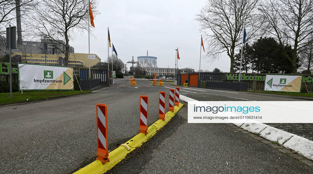 CORONAVIRUS COVID 19 CORONA PANDEMY CORONAVIRUS DISEASE VIROLOGEN CORONA INFECTIONS CORONA INFECTION MOUTH AND NOSE PROTECTION CORONA REGULATIONS LOCKDOWN 2 CORONA VACCENTER PROTECTION VACCINATION CORONA LOCKDOWN,in the ex