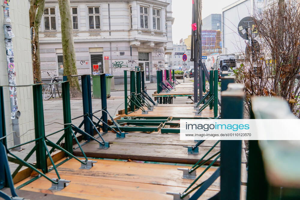 Closed gastronomy during the Corona Lockdown in Janaur 2021 in the district Hamburg St Pauli Closed gastronomy during the Corona Lockdown in Janaur 2021 in the district Hamburg St Pauli , Hamburg Hamburg Germany St Pauli