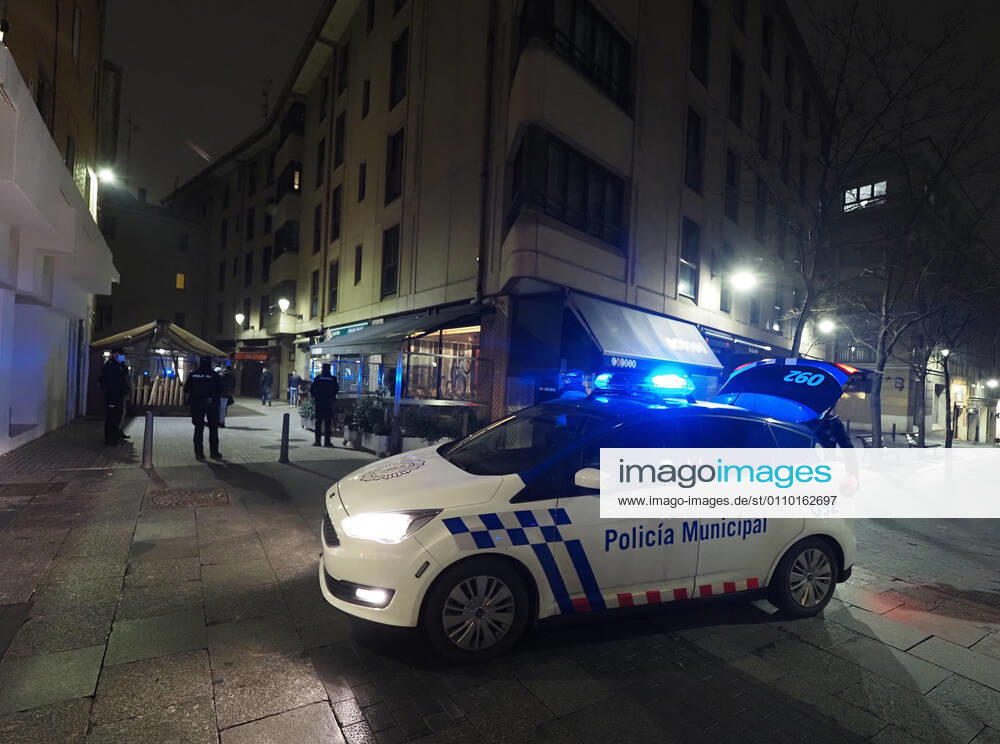 Streets of Valladolid on the day of the entry into force of the curfew at 20.00 due to the crisis of the coronavirus, in Valladolid, Castilla y Leon, (Spain), on January 16, 2021. The Junta de Castilla y Leon has decided to bring forward the curfew to 20.00 hours, to confine all the provinces and to limit the meetings in homes to four people as measures to try to alleviate the level of infections of this third wave of Covid-19 that has led to a situation of extreme gravity . 16 JANUARY 2021 Photogenic Pablo Requejo LagenciaEP 01 16 2021 Valladolid Valladolid Spain