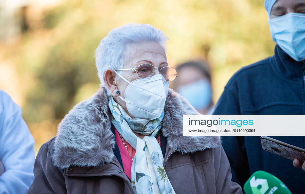 Araceli, 96, who was the first woman to be vaccinated against Covid-19 in Spain, offers statements to the media after receiving the second dose of the Pfizer-BioNTech vaccine, at the Los Olmos nursing home in Guadalajara, Castilla La-Mancha, Spain, on January 18, 2021 18 JANUARY 2021;CORONAVIRUS VACCINATION;SECOND DOSE RAFAEL MARTÃN LagenciaEP 01 18 2021 Guadalajara (Castilla-La Mancha) Guadalajara (Castilla-La Mancha) Spain