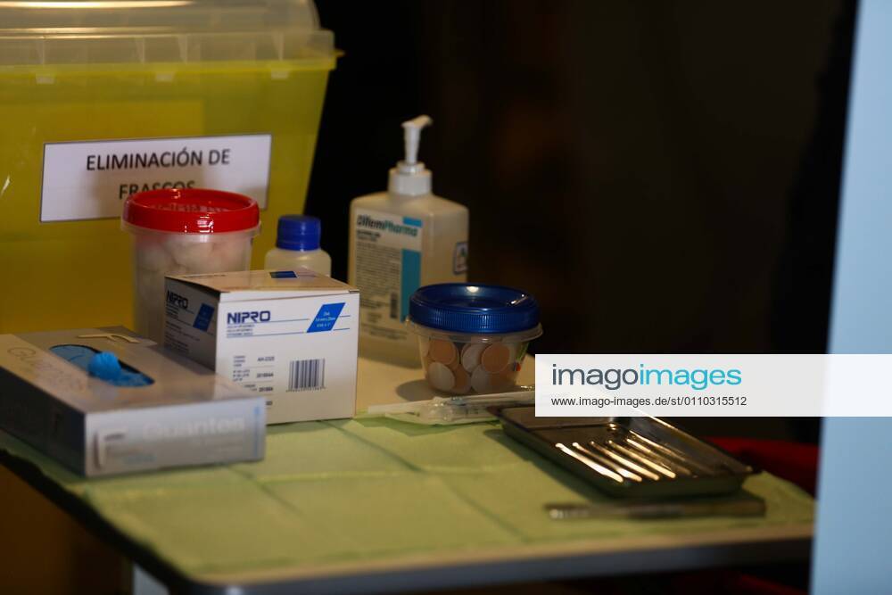 The first 3500 doses of Pfizer BionTech vaccine arrive in Arica Vaccination began immediately and these will be distributed to health personnel in the region of Arica and Parinacota, as well as to SENAME and SENAMA in the region. Photos Patricio Banda Aton Chile, Arica Chile Aton 480946