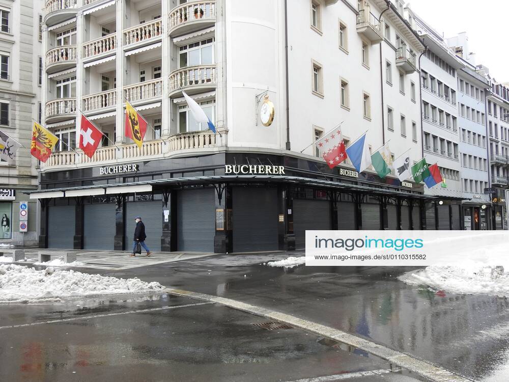 Photo Manuel Geisser 18 01 2021 Coronavirus, Lockdown Picture Closed Bucherer watch shop Lucerne
