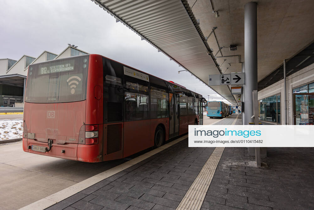 Stuttgart themed images Stuttgart airport in times of corona pandemic, 19 01 2021, themed images Stuttgart airport in times of corona pandemic, empty bus station Stuttgart Messe, 19 01 2021,