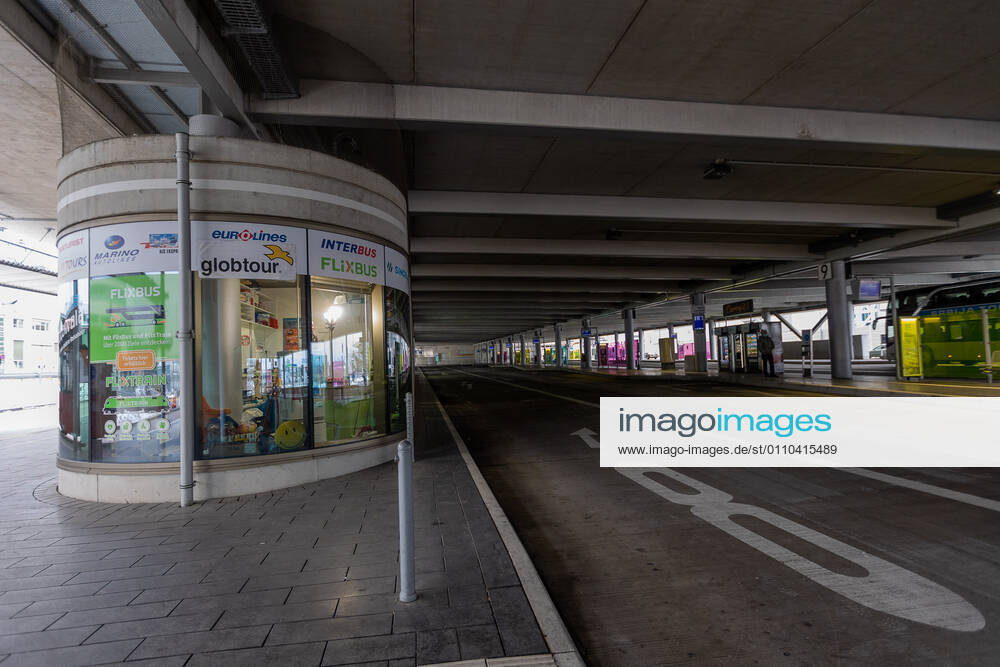 Stuttgart themed images Stuttgart airport in times of corona pandemic, 19 01 2021, themed images Stuttgart airport in times of corona pandemic, empty bus station Stuttgart Messe, 19 01 2021,