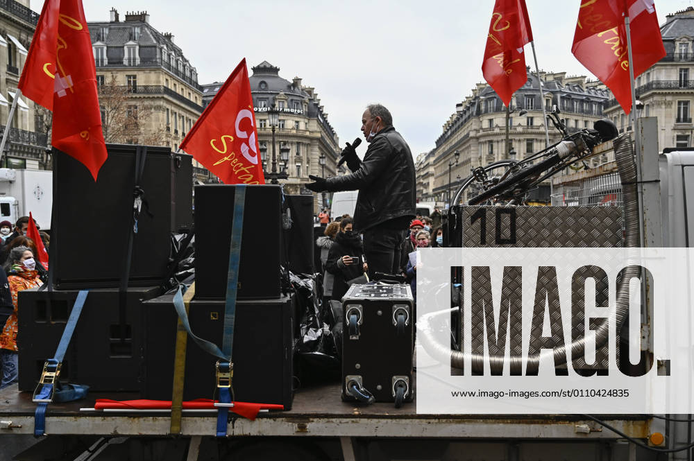 Speech by Denis Gravouil, from the union of entertainment professionals SG-CGT, at the call of the CGT-Spectacle, to denounce the government s policy against the cultural sector, in Paris on January 19, 2021. JulienxMattiax Pictorium LePictorium_0240469
