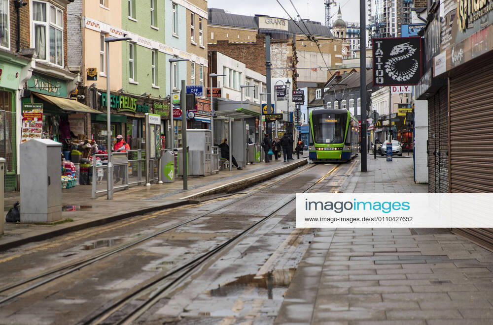 A deserted street in Croydon, a large town of south London, UK on January 18, 2021. Only 33,355 positive Covid cases have been recorded today, the lowest number of daily case since December 27th- before the start of EnglandÃ¢â‚¬â ¢s third nationwide lockdown. London United Kingdom - ZUMAj323 20210119_zip_j323_008