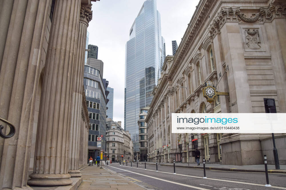 Empty streets in the City of London..England remains under lockdown as the government battles to keep the coronavirus pandemic under control. London United Kingdom - ZUMAs197 20210119_zab_s197_012