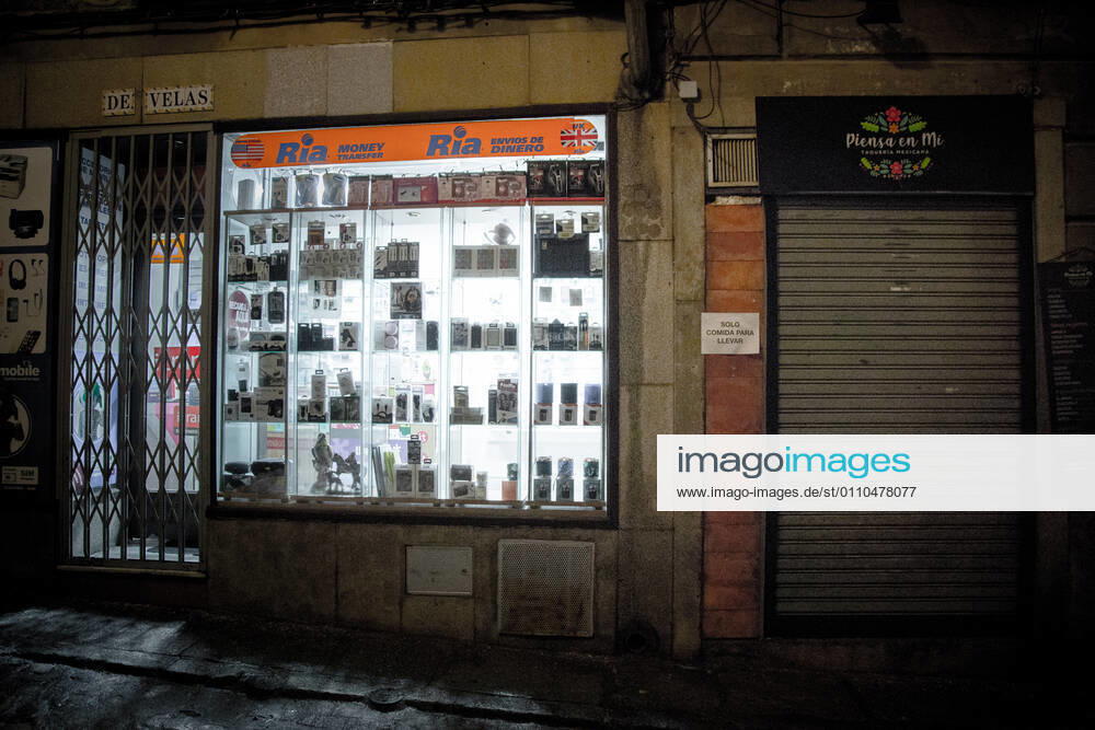 A closed restaurant in Toledo, Castilla-La Mancha (Spain), on January 19, 2021. At midnight today, the new measures of the regional government to combat the coronavirus came into force in Castilla-La Mancha. The most relevant restrictions include the advance of the curfew to 22.00, the closure of all municipalities and the closure of hotels, shopping centres and leisure places in general. 19 JANUARY 2021 Mario Trivino LagenciaEP 01 19 2021 Toledo (Castilla-La Mancha ) Toledo (Castilla-La Mancha ) Spain