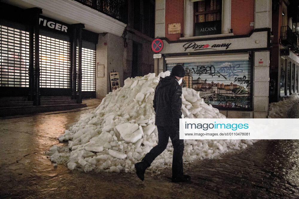 A closed restaurant in Toledo, Castilla-La Mancha (Spain), on January 19, 2021. At midnight today, the new measures of the regional government to combat the coronavirus came into force in Castilla-La Mancha. The most relevant restrictions include the advance of the curfew to 22.00, the closure of all municipalities and the closure of hotels, shopping centres and leisure places in general. 19 JANUARY 2021 Mario Trivino LagenciaEP 01 19 2021 Toledo (Castilla-La Mancha ) Toledo (Castilla-La Mancha ) Spain