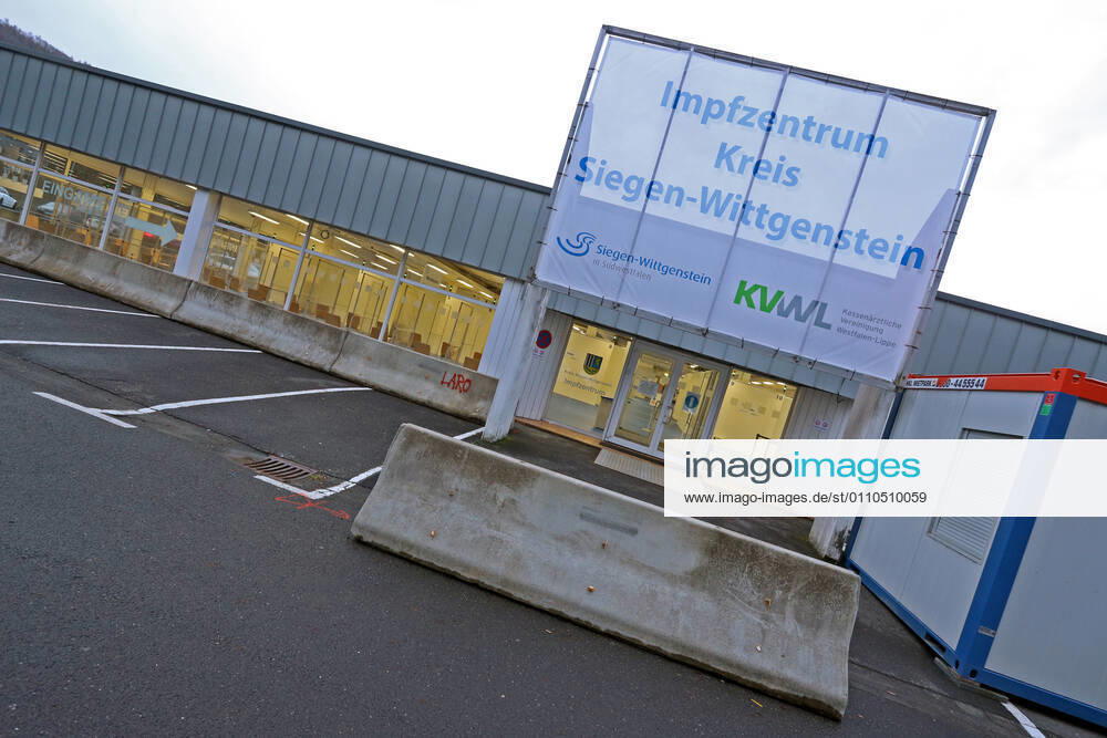 The building of the vaccination center of the district Siegen Wittgenstein in Eiserfeld Corona vaccination center on 20 01 2021 in Siegen Germany