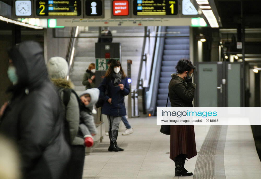 U-Bahn , Passenger , Maskenpflicht , Safety Mask FFP2 , Transport , VAG Klinikum Nord Nurnberg during the Hard Lockdown of the Covid 19 Coronavirus Pandemie in Nurnberg Nuremberg , Bayern , Deutschland . January 20 , 2021.