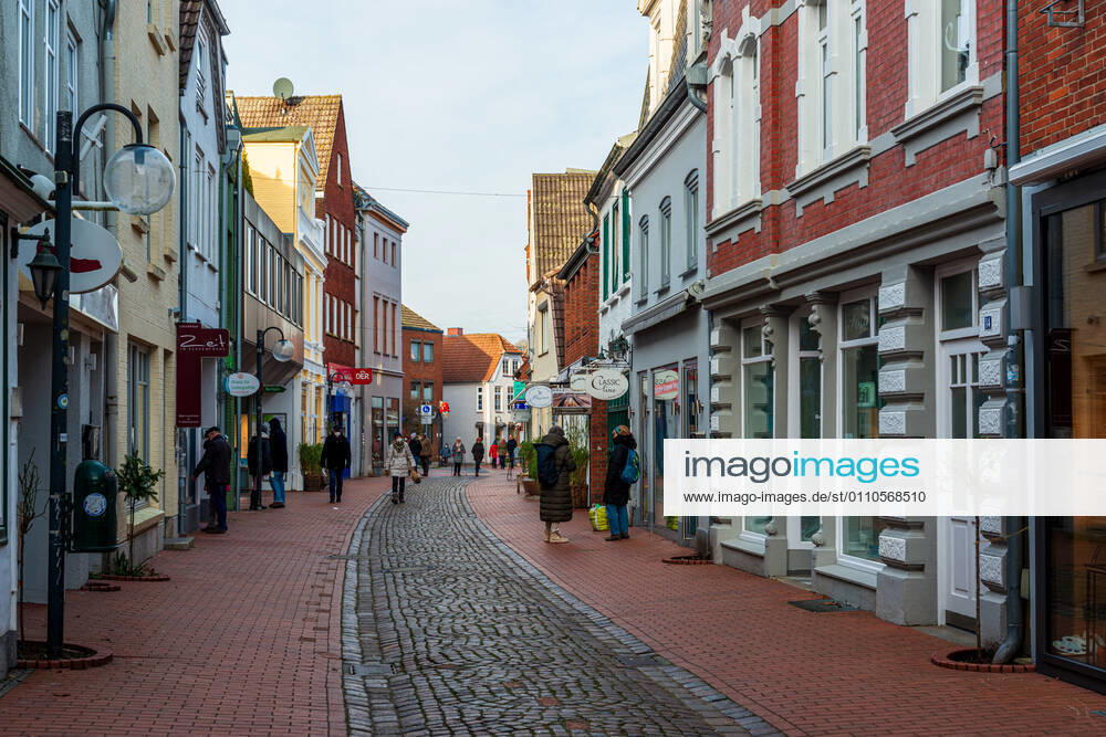 Eckernförde on the Baltic coast at lockdown an almost empty city centre, most shops closed, a big problem for the retail trade