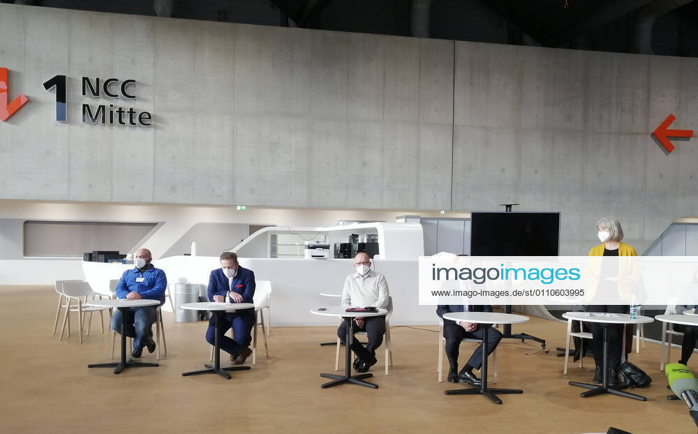 Nurnberg Messe Impfzentrum , PresseKonferenze Impfplan fur Nurnberg during the Hard Lockdown of the Covid 19 Coronavirus Pandemie in Nurnberg Nuremberg , Bayern , Deutschland . January 21 , 2021.