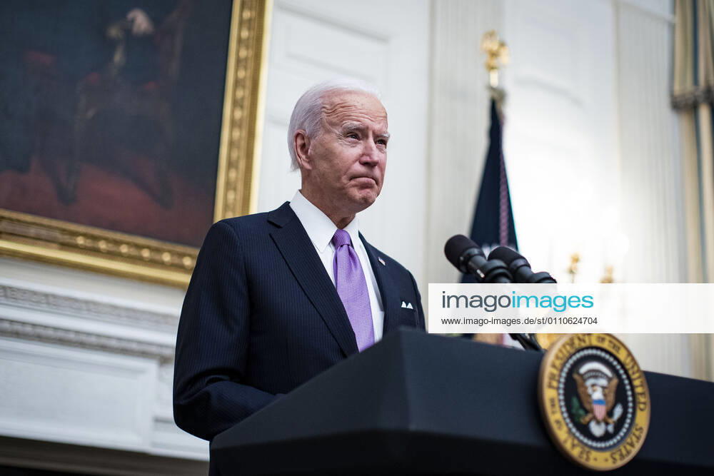 U.S. President Joe Biden speaks on his administrations Covid-19 response in the State Dining Room of the White House in Washington, D.C., U.S., on Thursday, Jan. 21, 2021. Biden in his first full day in office plans to issue a sweeping set of executive orders to tackle the raging Covid-19 pandemic that will rapidly reverse or refashion many of his predecessor s most heavily criticized policies Washington USA - ZUMAs152 20210121_zaa_s152_166