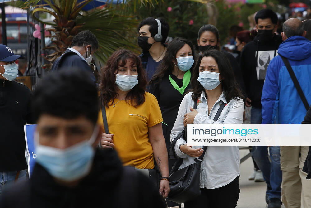 Daily life in the city center during coronavirus emergency Sebastian Cisternas Aton Chile, Santiago Chile Aton 482394