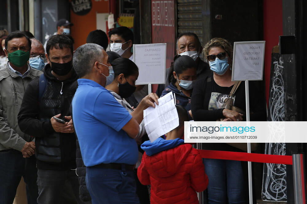 Daily life in the city center during coronavirus emergency Sebastian Cisternas Aton Chile, Santiago Chile Aton 482398