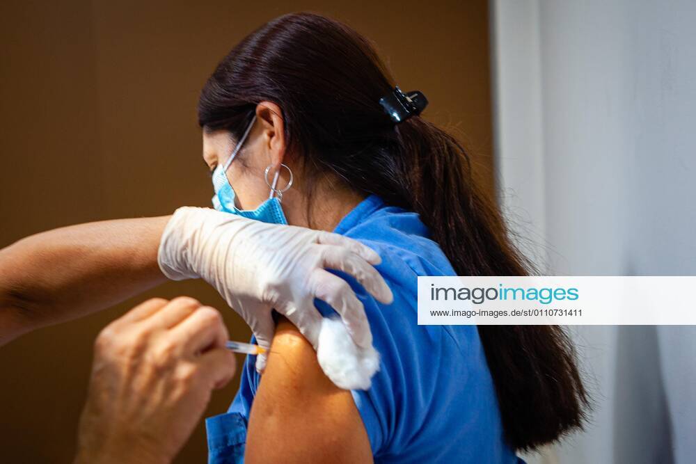 Today the vaccination of the second dose of the Sputnik V was carried to the nurses from the Posadas National Hospital in the same hospital. Buenos Aires Argentina - ZUMAa188 20210122_int_a188_012