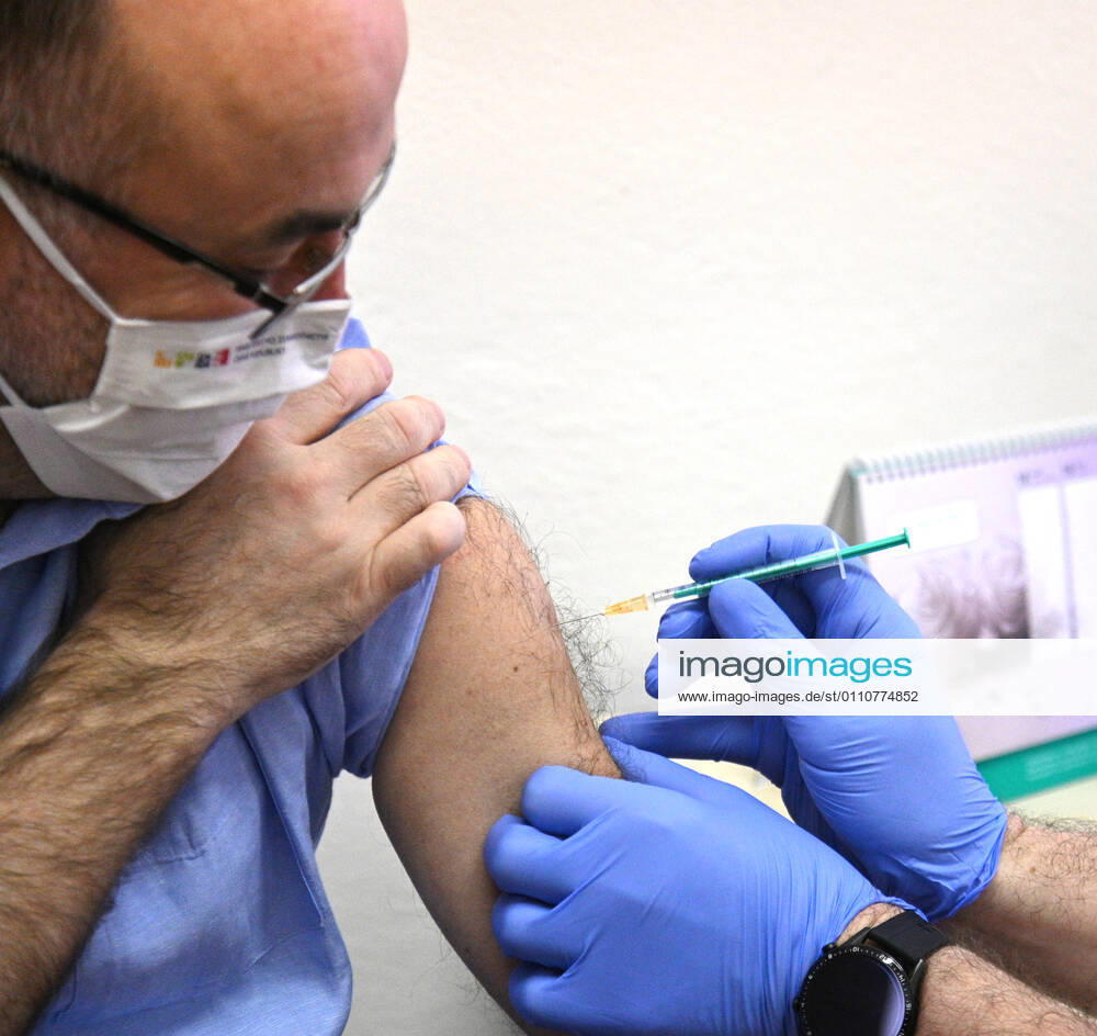 Czech Minister for Health Jan Blatny receives the second vaccine against COVID-19 at the University Hospital Brno, Czech Republic, on January 23, 2021. (CTKxPhoto IgorxZehl) CTKPhotoP202101230222901 zeh