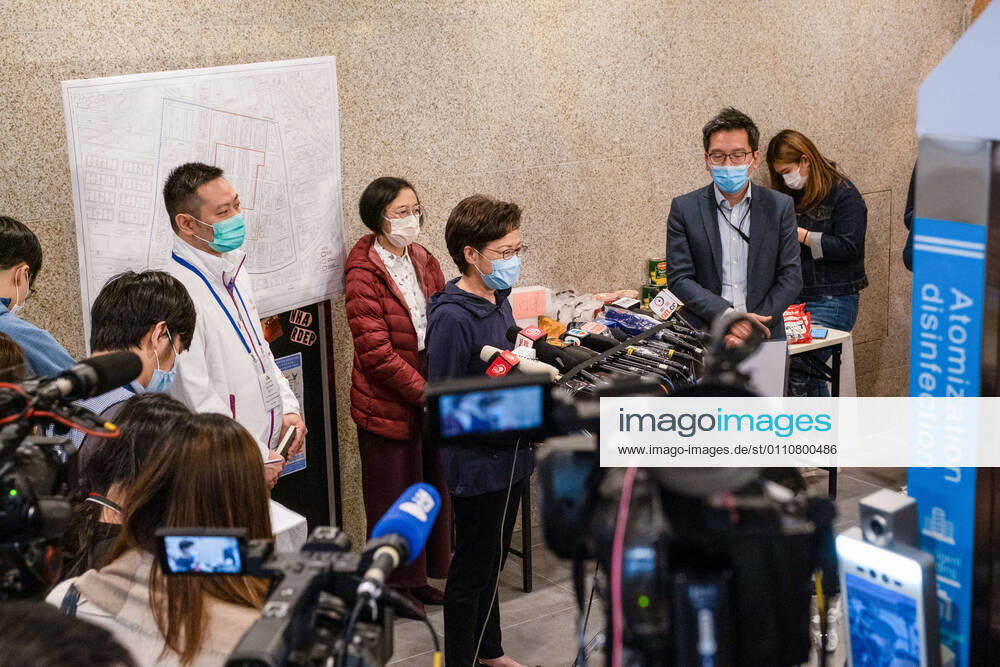 Carrie Lam, Hong Kong s Chief Executive wearing a face mask speaks to the media after inspecting an area in Jordan locked down by the government to contain the coronavirus (Covid-19) outbreak..Hong Kong has imposed its first Covid-19 lockdown in a densely-populated area to curb the spread of the coronavirus. Hong Kong China - ZUMAs197 20210123_zaa_s197_061