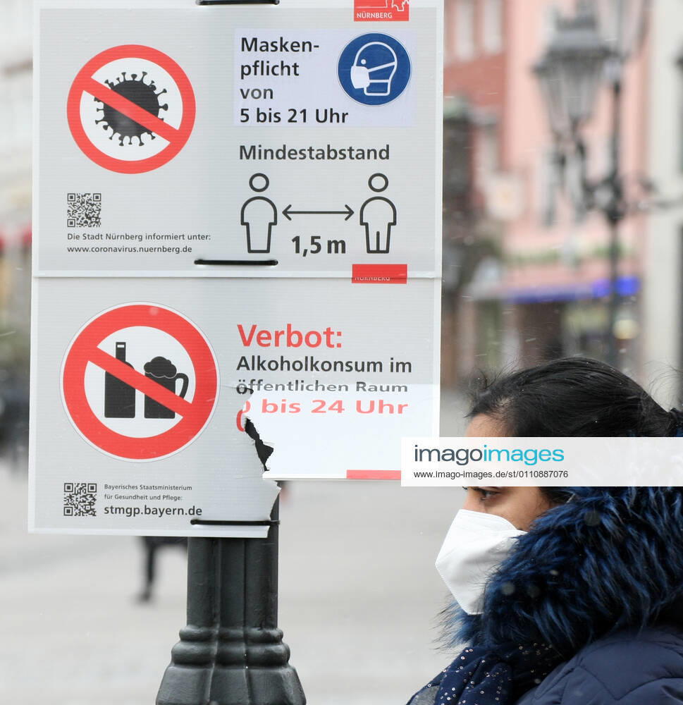 Safety Mask FFP2 , Alkoholkonsum verboten during the Hard Lockdown of the Covid 19 Coronavirus Pandemie in Nuremberg Nurnberg , Bayern , Deutschland . January 24 , 2021.