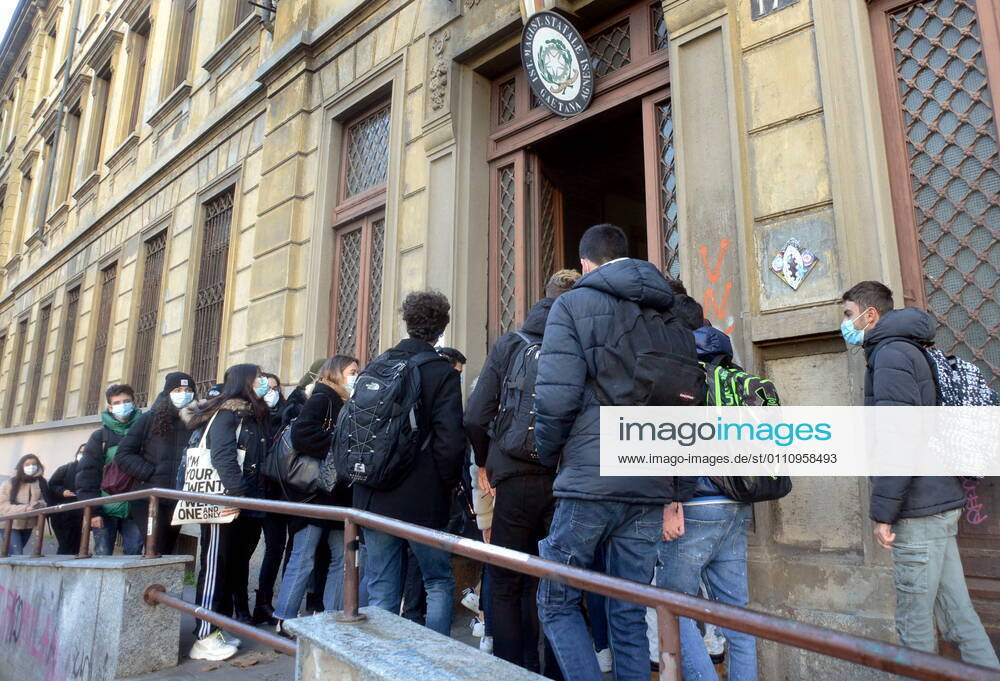 Milan, Back to school after the Lockdown for the Red zone with half the students still in DAD at a distance Editorial Usage Only