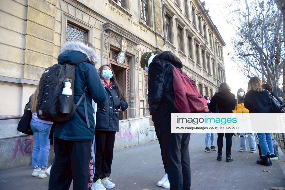 Milan, Back to school after the Lockdown for the Red zone with half the students still in DAD at a distance Editorial Usage Only
