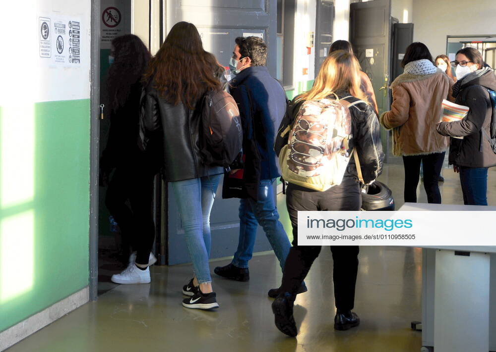 Milan, Back to school after the Lockdown for the Red zone with half the students still in DAD at a distance Editorial Usage Only