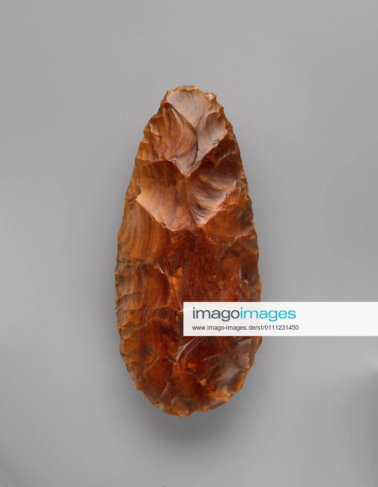 Biface, Acheulean, 700,000 200,000 B.C., Acheulean, Flint, H. 10 1 8 in. (26 cm); W. 4 5 8 in. (11.7 cm); D. 1 1 5 in. (4 cm); Wt. 2 lb. 12 oz. (1240 g), Tools Copyright Artokoloro LC200124_32958