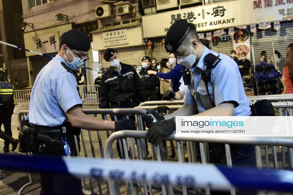 Coronavirus in China, Lockdown in Hongkong January 29, 2021, Hongkong, Hongkong, China: Another building is blocked and all residents are forced to take the COVID-19 nucleic acid testing in Hongkong,China on 29th January, 2021. Hongkong China - ZUMAt151 20210129_zia_t151_006