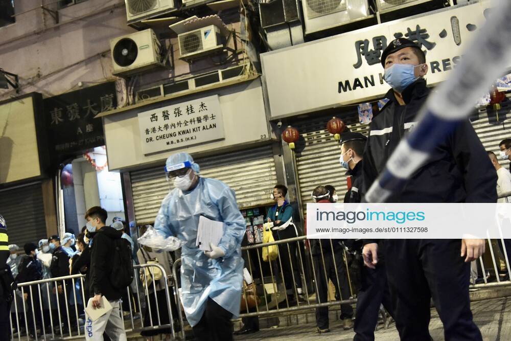 Coronavirus in China, Lockdown in Hongkong January 29, 2021, Hongkong, Hongkong, China: Another building is blocked and all residents are forced to take the COVID-19 nucleic acid testing in Hongkong,China on 29th January, 2021. Hongkong China - ZUMAt151 20210129_zia_t151_010