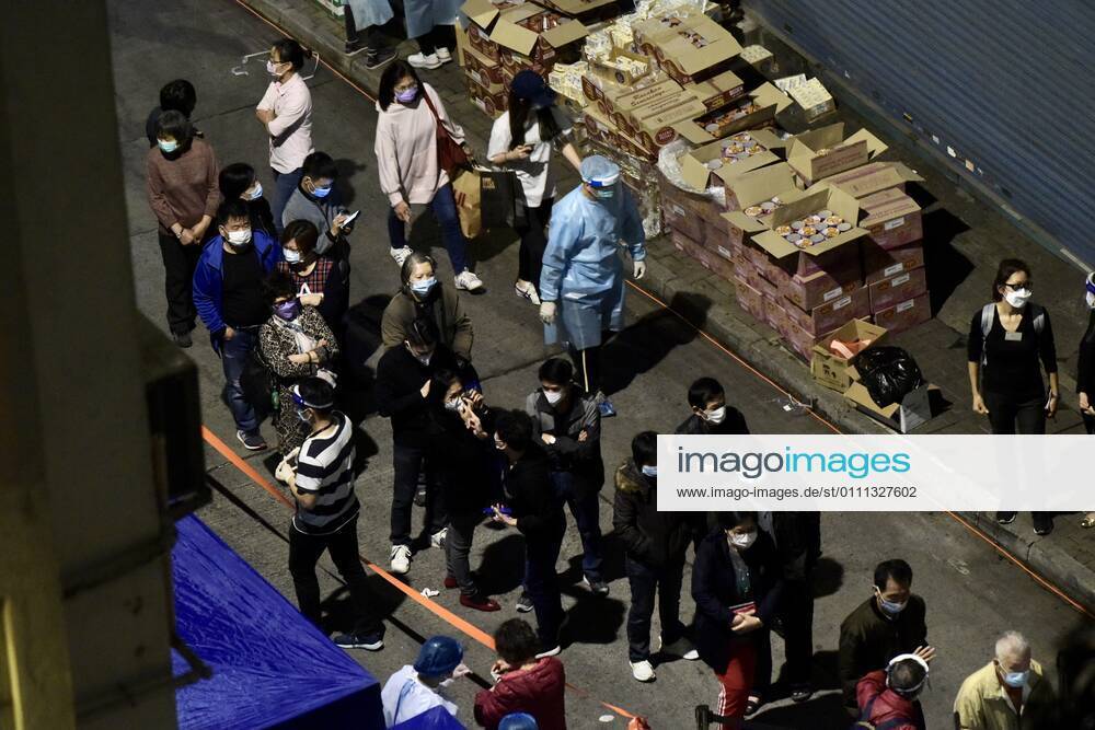 Coronavirus in China, Lockdown in Hongkong January 29, 2021, Hongkong, Hongkong, China: Another building is blocked and all residents are forced to take the COVID-19 nucleic acid testing in Hongkong,China on 29th January, 2021. Hongkong China - ZUMAt151 20210129_zia_t151_012