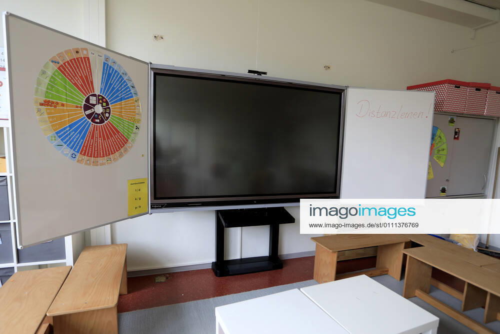 SCHOOL LOCKDOWN School Lockdown Gebrueder Grimm School in Meerbusch Buederich January 2021 on 29 January 2021 in Meerbusch