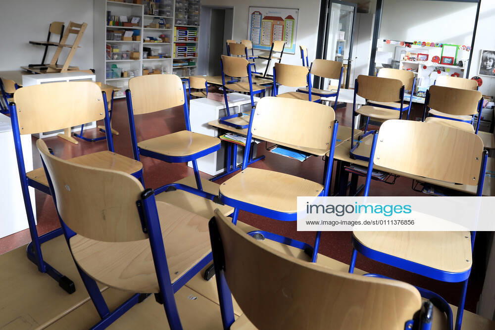 SCHOOL LOCKDOWN School Lockdown Gebrueder Grimm School in Meerbusch Buederich January 2021 on 29 January 2021 in Meerbusch